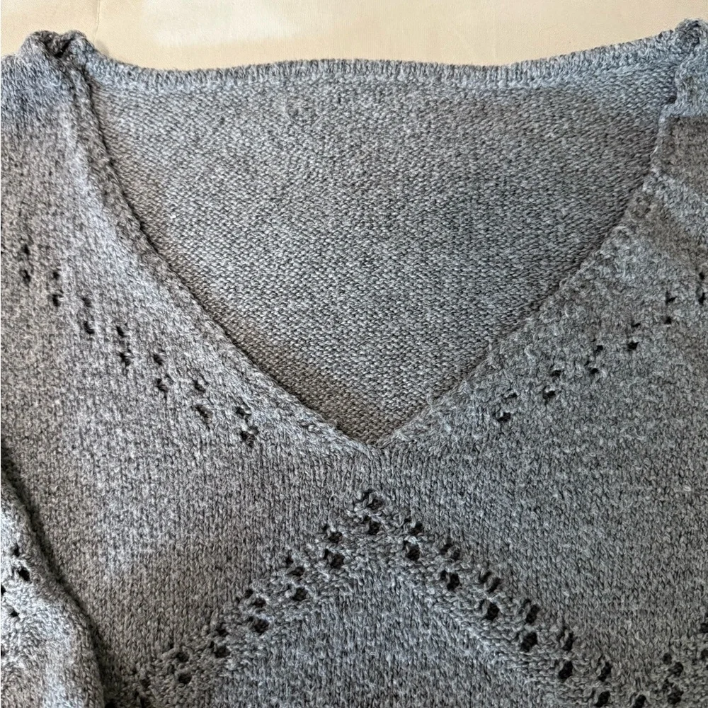 Gray V-Neck Women's Sweater - Picture 4 of 6
